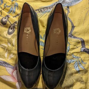 UKIES green patent leather pumps euc sz7.5